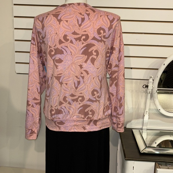 LulaRoe top - Picture 2 of 7